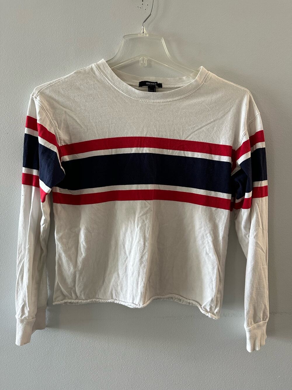 Forever 21 Top Women's Medium White Striped Long Sleeve Cropped Crewneck